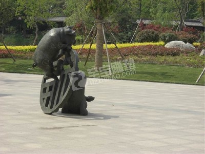 公園廣場動(dòng)物豬鑄銅雕塑定制